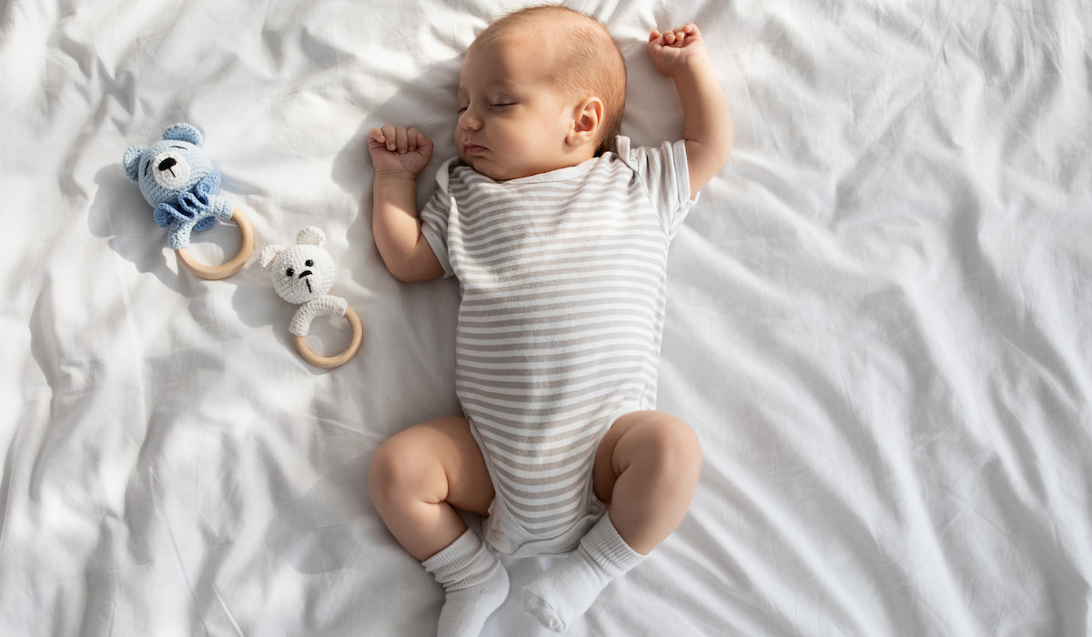 How to Help the Baby Connect Sleep Cycles for Naps Belly Bumps and Babies
